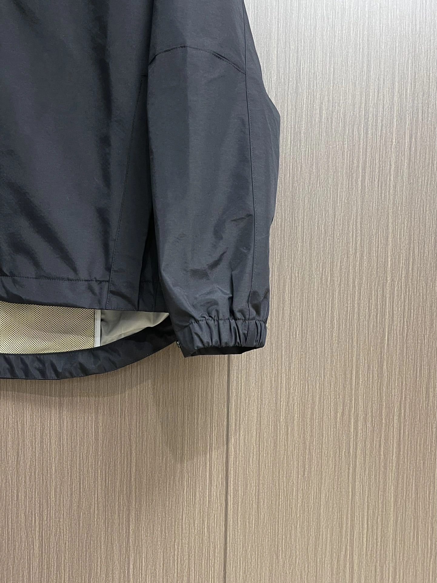 wg.luxury-- 4ior item: E-F443J1813H